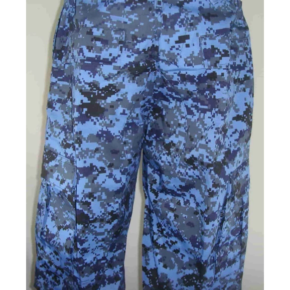 calça camuflado digital azul costas