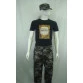calca-camuflada-urbano-frente-com-camiseta-proximo